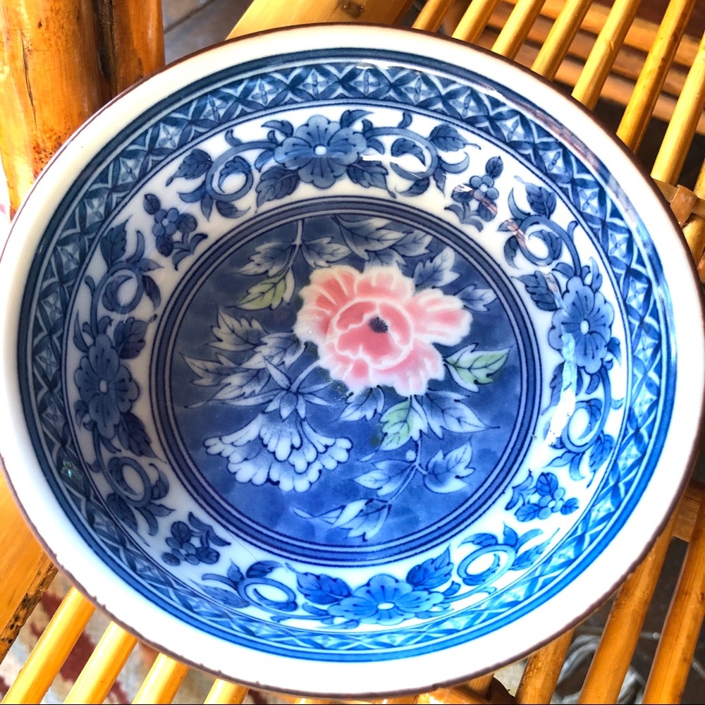 Small Hand-Painted Japanese Bowl